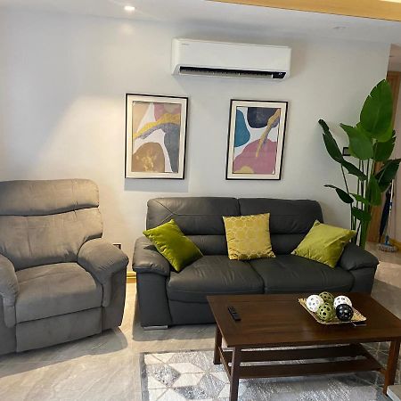 Walking Street Condo Beautiful 1 King Bedroom Angeles Bagian luar foto