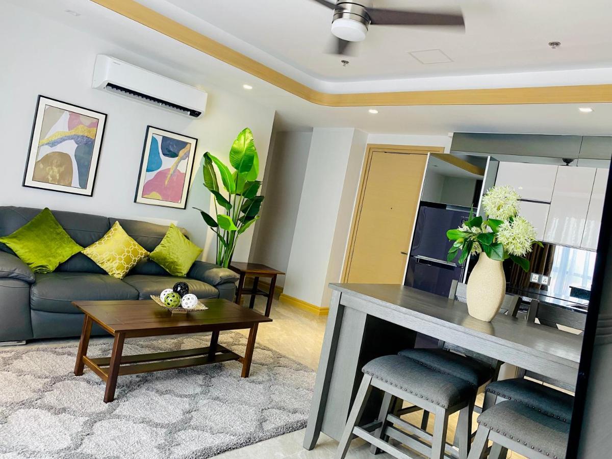 Walking Street Condo Beautiful 1 King Bedroom Angeles Bagian luar foto