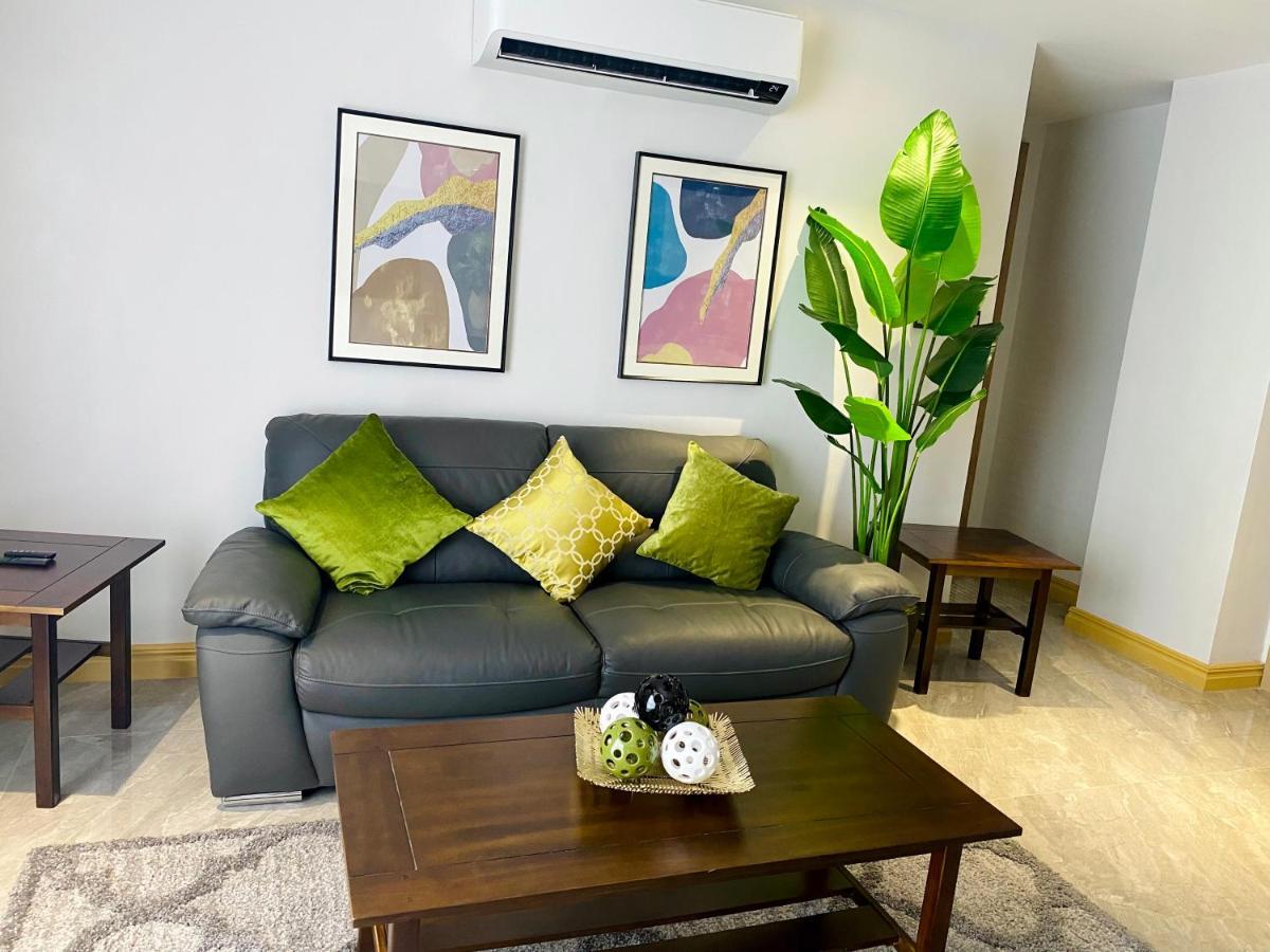 Walking Street Condo Beautiful 1 King Bedroom Angeles Bagian luar foto