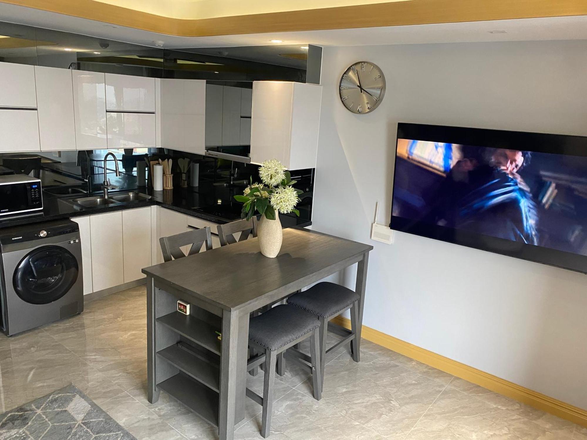 Walking Street Condo Beautiful 1 King Bedroom Angeles Bagian luar foto